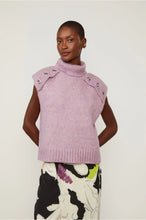 Load image into Gallery viewer, PULL ILHOS DETALHE TRICOT

