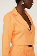Load image into Gallery viewer, BLAZER DE ALFAIATARIA CURTO AMARRAÇÃO + CALÇA DE ALFAIATARIA CENOURA AMPLA SET
