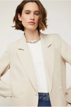 Load image into Gallery viewer, BLAZER DE ALFAIATARIA ALONGADO
