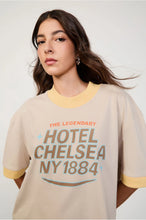 Load image into Gallery viewer, T-SHIRT HOTEL CHELSEA
