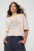 Load image into Gallery viewer, T-SHIRT HOTEL CHELSEA
