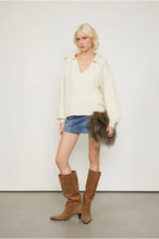 Load image into Gallery viewer, PULL DE TRICOT POLO GOLA V
