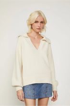 Load image into Gallery viewer, PULL DE TRICOT POLO GOLA V
