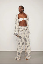 Load image into Gallery viewer, CAMISA OVERSIZED + CALCA DE GEORGETTE ESTAMPADO SET
