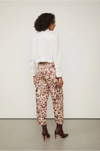 Load image into Gallery viewer, CALCA LEA EST ONCA PARDA CAFEV
