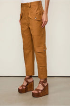 Load image into Gallery viewer, CALCA BOLSOS CARAMELO (PANTS)
