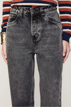 Load image into Gallery viewer, CALCA JEANS RETA CROPPED BLACK (PANT)
