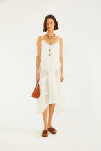 Load image into Gallery viewer, VESTIDO ARTESANAL PATCH ROMANTICO
