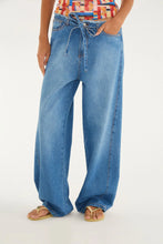 Load image into Gallery viewer, CALCA JEANS AMARRACAO (PANT)
