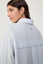Load image into Gallery viewer, CAMISA DE ALGODAO LISTRADA COM PREGA
