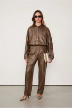 Load image into Gallery viewer, CAMISA COM BOLSO

