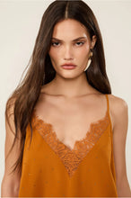 Load image into Gallery viewer, TOP + SAIA COM STRASS E RENDA SET
