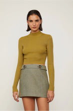 Load image into Gallery viewer, TOP GOLA ALTA CROPPED LUREX DE TRICOT

