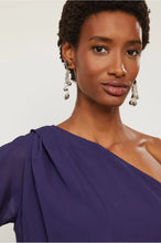 Load image into Gallery viewer, BLUSA OMBRO SO PRISCILA AZUL
