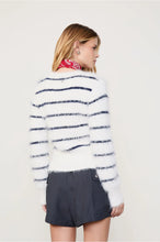 Load image into Gallery viewer, BLUSA DE TRICOT DE PELINHO LISTRAS FINAS
