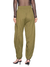 Load image into Gallery viewer, CALCA DE NYLON LEVE AMPLA
