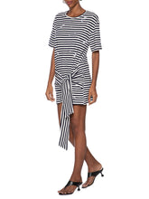Load image into Gallery viewer, VESTIDO MALHA LISTRADA BORDADOS
