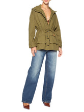 Load image into Gallery viewer, PARKA DE NYLON LEVE ALONGADA
