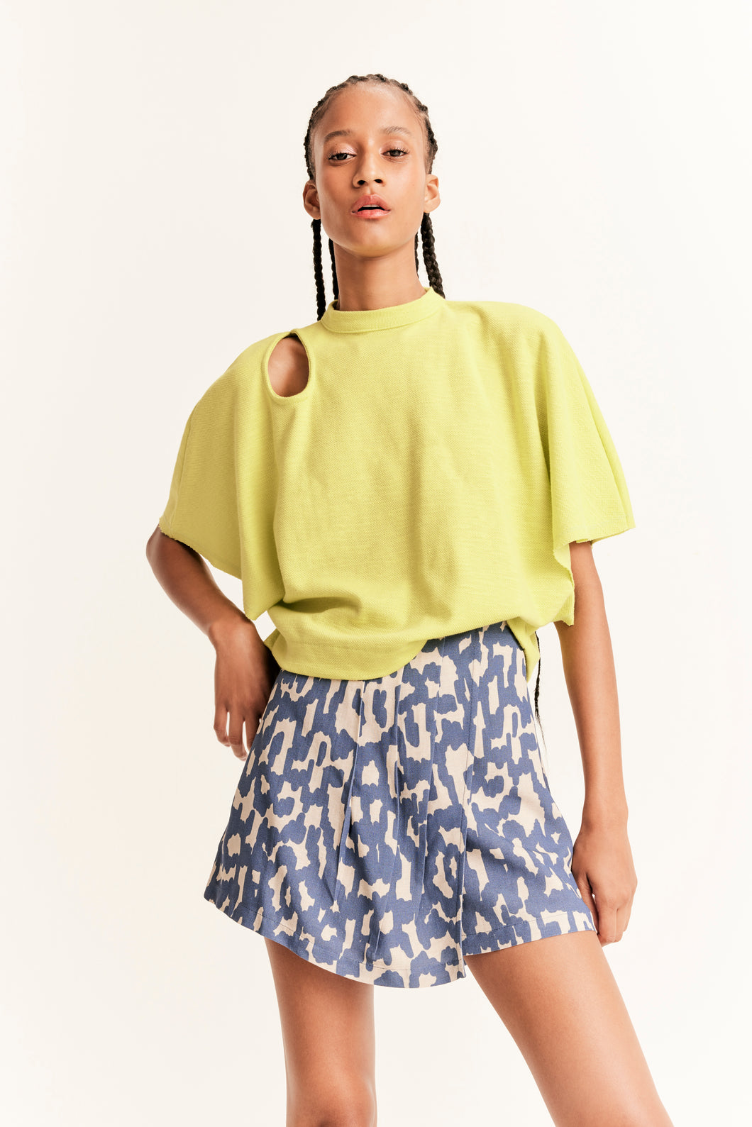 SHORT SAIA EST IKAT AZUL