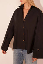 Load image into Gallery viewer, ESSÊNCIA BLACK SHIRT

