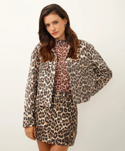 Load image into Gallery viewer, JAQUETA SARJA BASIC FUR EST ONCA
