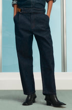 Load image into Gallery viewer, CALCA JEANS NIPPER DETALHE PU
