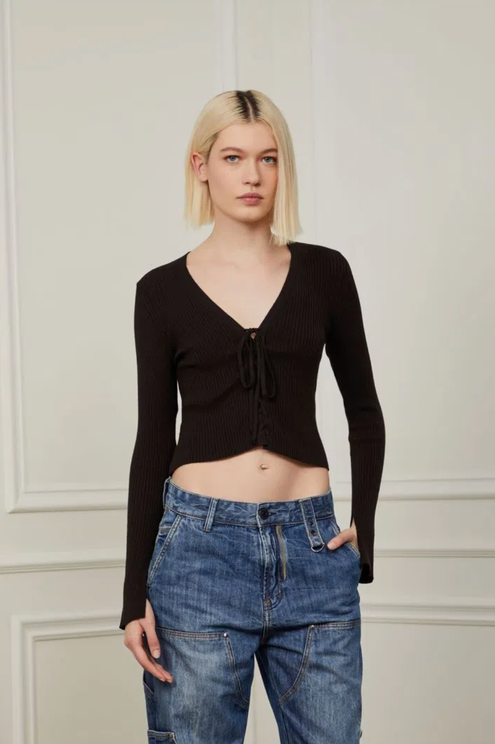 LOCKED TRICOT KNITTED BLOUSE