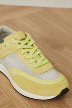 Load image into Gallery viewer, RUNNER SNEAKER
