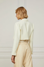 Load image into Gallery viewer, BLAZER CROPPED DE CREPE
