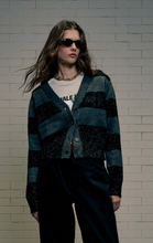 Load image into Gallery viewer, CARDIGAN TRICOT LISTRADO PELINHO LUREX
