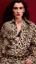 Load image into Gallery viewer, JAQUETA SARJA BASIC FUR EST ONCA
