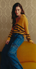 Load image into Gallery viewer, CALÇA JEANS PANTALONA BOLSOS COM ZIPER
