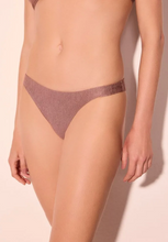 Load image into Gallery viewer, BIQUINI CALCINHA LATERAL FINA BALTICO MARROM
