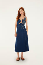 Load image into Gallery viewer, VESTIDO JEANS FLOR
