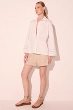 Load image into Gallery viewer, CAMISA MANGA LONGA MILOS OFF WHITE
