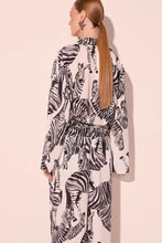 Load image into Gallery viewer, CAMISA MANGA LONGA + CALCA PANTALONA ZEBRAS
