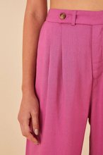 Load image into Gallery viewer, CALCA ALFAIATARIA CINTURA BAJA AMARELO (NO ROSA)

